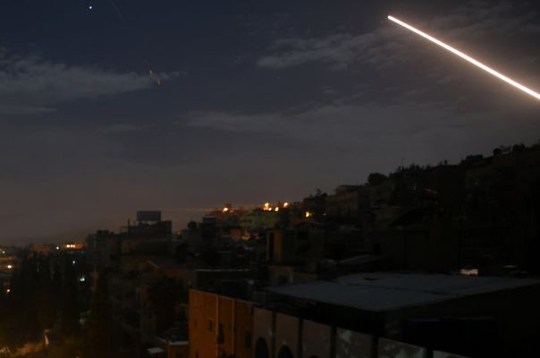 İsrail Gece Saatlerinde Şam'ı Vurdu