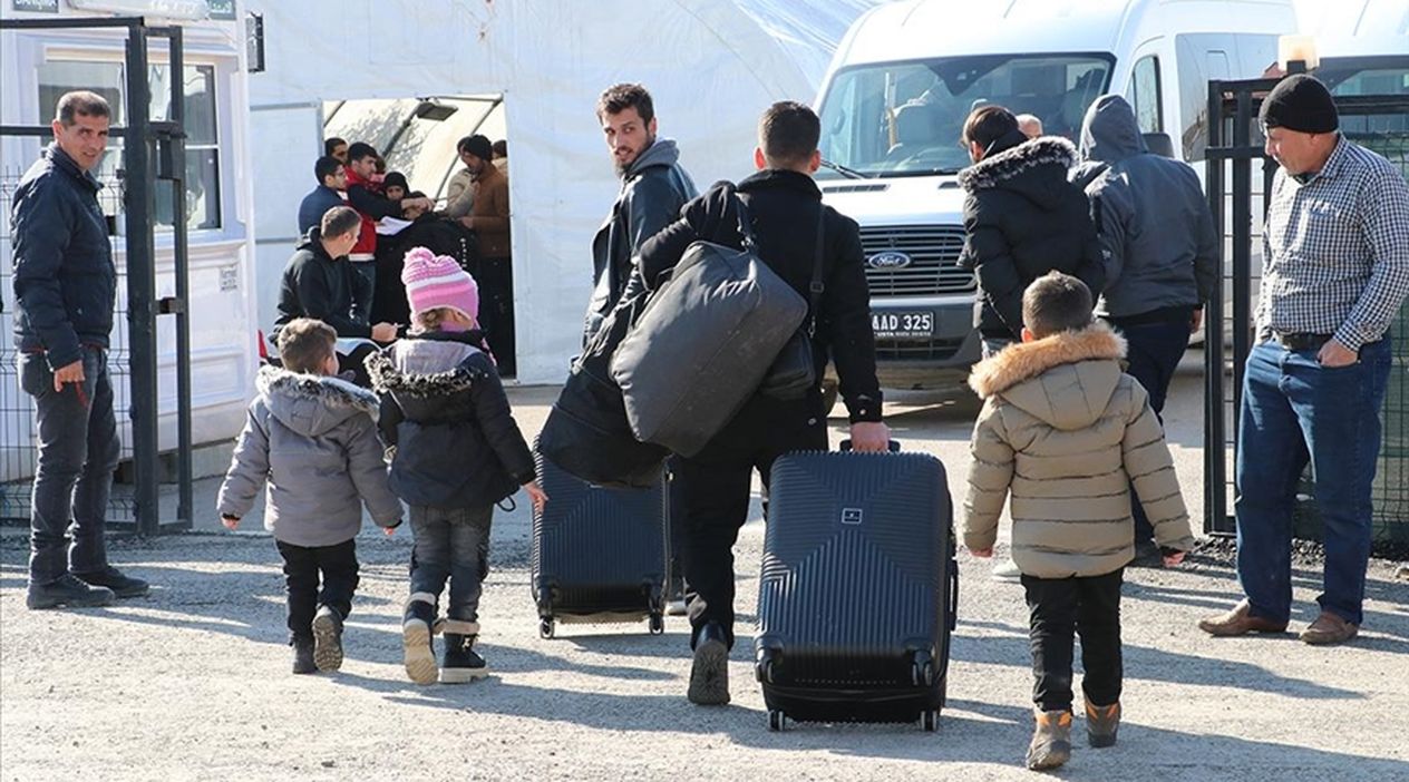 1,9 Milyon Suriyeli Evine Döndü