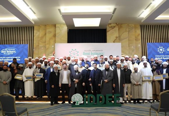 İDDEF'ten Uluslararası Eğitim Vizyonu: 30 Ülkeden İslam Âlimleri İstanbul'da Buluştu