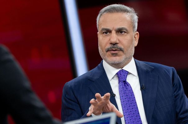 Fidan'dan Nükleer Silah Sorusuna "Sessiz" Yanıt: ABD'li Senatörden İran Tepkisi