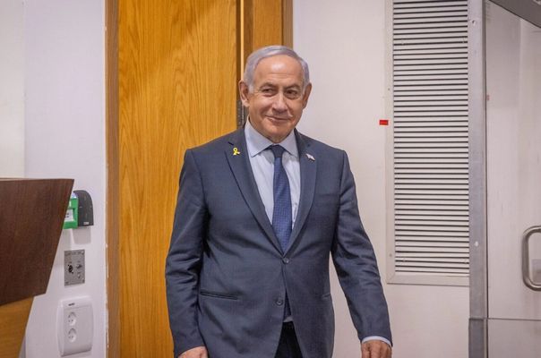 Netanyahu Mahkemeden Yine Kaçtı