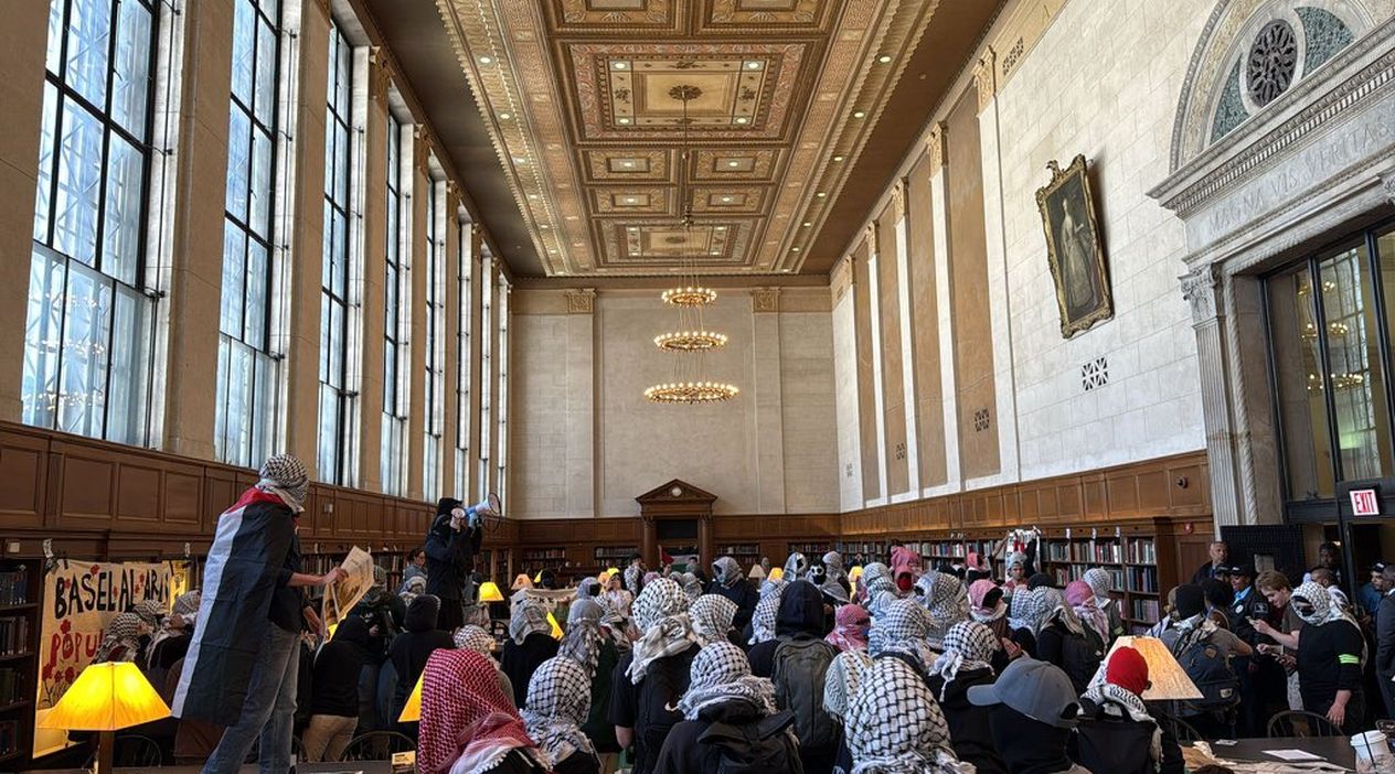 COLUMBIA Üniversitesi’nde Kütüphane Eylemi: 75 Filistin Destekçisi Öğrenci Gözaltına Alındı