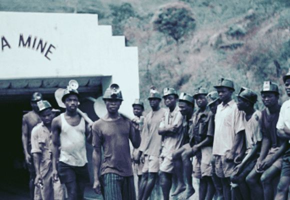 Nijerya Mahkemesi İngiltere'yi 572 Milyon Dolar Tazminata Mahkum Etti