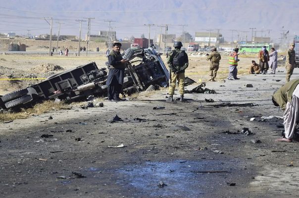 Pakistan'da Üç Ayrı Terör Saldırısı: 39 Can Kaybı