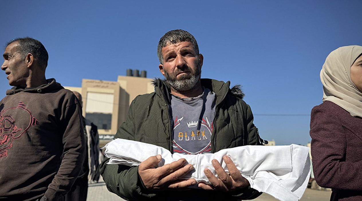 Gazze'de Yas Var: 2 Aylık Bebek Soğuğa Dayanamadı