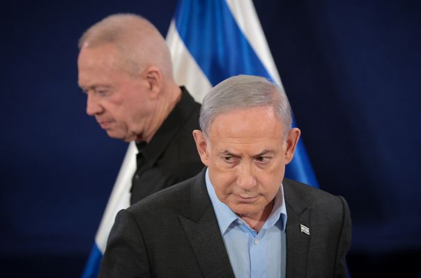 Netanyahu Gallant'ı Görevden Aldı, İsrail'de Sokaklar Karıştı