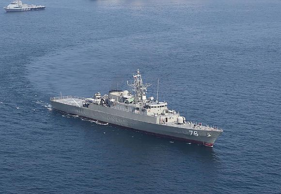 İran İki Yabancı Gemiyi Ele Geçirdiğini Duyurdu