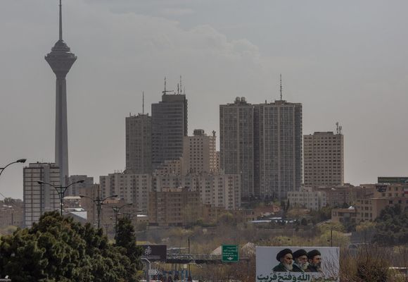 İran'da İnternet Kesintisi: Günlük 100 Milyon Dolar Zarar