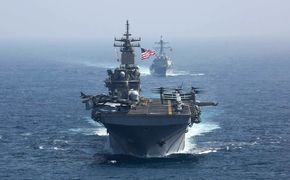 Trump: Devasa Bir Donanma İran'a Doğru İlerliyor!