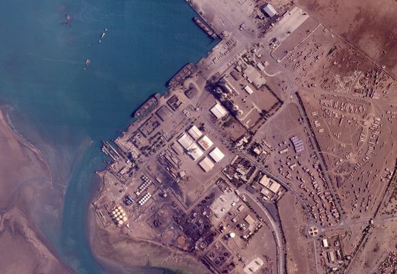 Gazze İşgalinin Ardından Hudeyde Limanı’nı Vuran İsrail’e Yemen Füze ile Karşılık Verdi