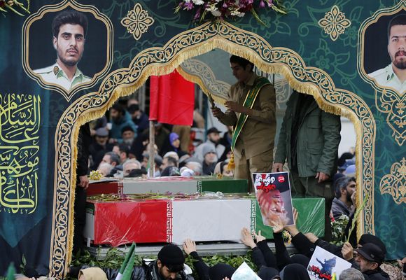 İran'daki Protestolarda Can Kaybı 5 Bini Geçti