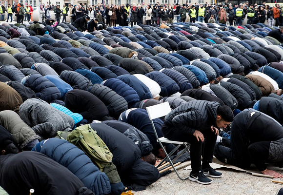 Danimarka Ezanı Yasaklamaya Hazırlanıyor