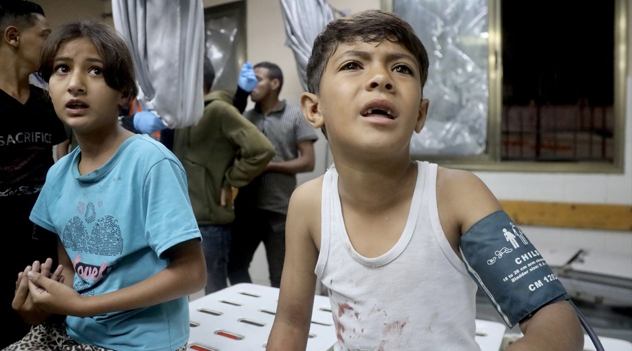 İsrail Gazze'de Ateşkesi Bozdu: Gece Bombardımanında En Az 100 Şehit