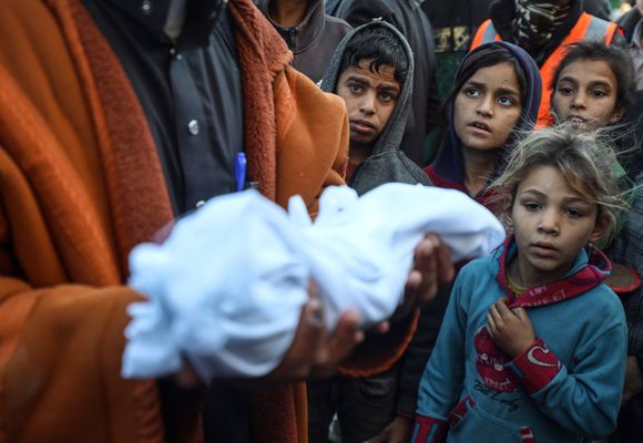 İsrail Ateşkes Dinlemiyor: 100 Çocuk Şehit Edildi