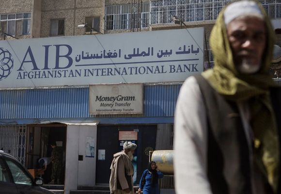 Afganistan’da Faiz Resmen Kaldırıldı