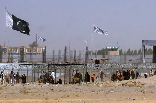 Afganistan ile Pakistan Arasında Bayram Ateşkesi