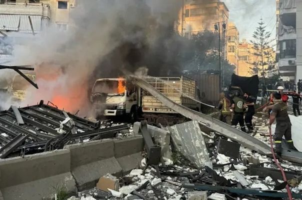Siyonist İsrail Suriye Cumhurbaşkanlığı Sarayı Yakınlarını Bombaladı!