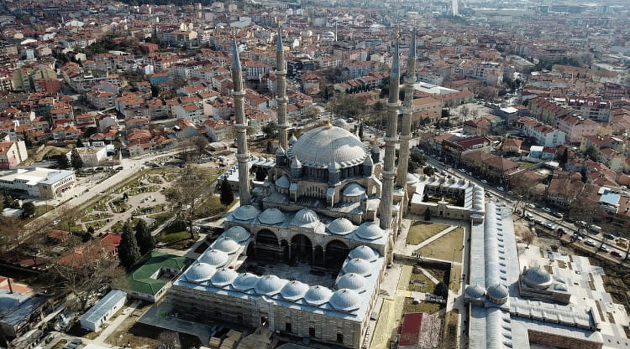 Selimiye Camii Ramazan’a Yeniden Kapılarını Açtı: İlk Teravihte Büyük Coşku
