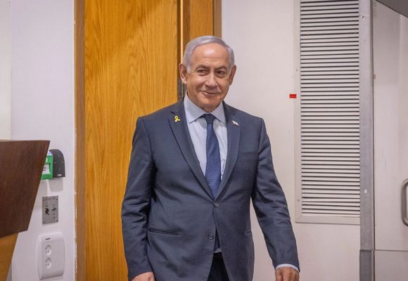 Netanyahu Mahkemeden Yine Kaçtı