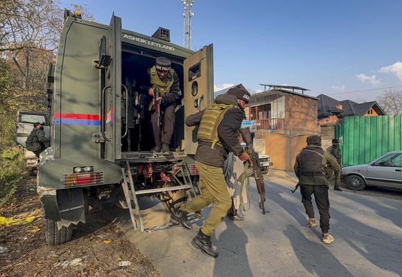 Delhi Patlaması Sonrası Hindistan'dan Keşmir'de Cemaat-i İslami’ye Büyük Baskın Dalgası