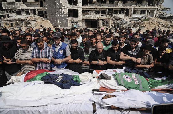 Gazze’de Katledilen Gazeteci Sayısı 238'e Yükselirken, Batı Medyası Gazetecileri Terörist İlan Etti