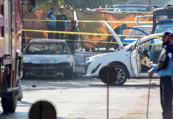 Pakistan'da İntihar Saldırısı: “Afganistan'dan Mesaj” İddiası