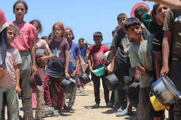 ABD-İsrail Destekli GHF Yardım Sistemi Gazze’yi “İnsan Mezbahasına” Çevirdi