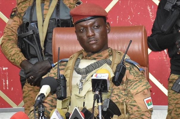 Burkina Faso'da Yeni Dönem: Bütün Siyasi Partiler Kapatıldı