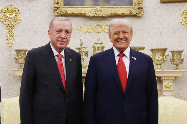 Erdoğan-Trump Görüşmesi: Türkiye'nin Denge Politikası Değişecek mi?