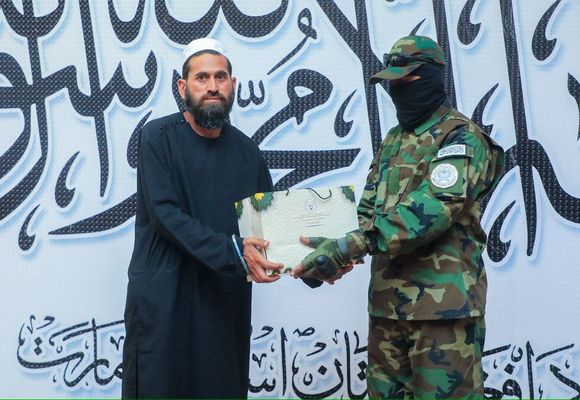 Afganistan Üç Pakistan Askerini Serbest Bıraktı