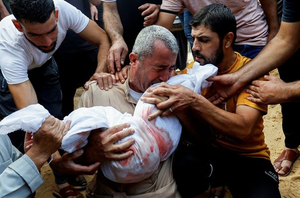 UNRWA: Gazze'de Öldürülenlerin Yüzde 70'i Çocuk ve Kadın