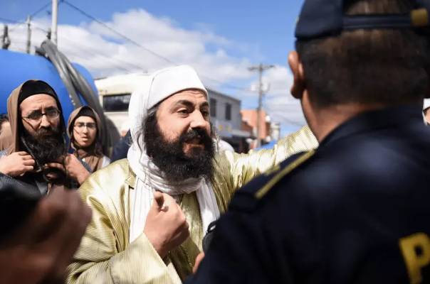Sapkın Yahudi Tarikata Baskın Düzenlendi: 17 Çocuk Kurtarıldı