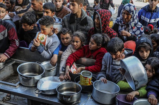 Gazze’de Açlık, Savaş Taktiği Olarak Kullanılıyor