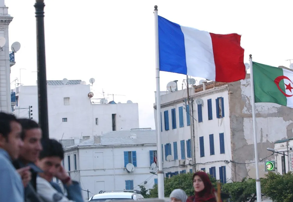 Cezayir, Fransız Sömürgeciliğini Suç İlan Etti