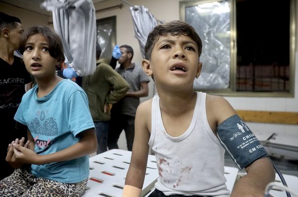 İsrail Gazze'de Ateşkesi Bozdu: Gece Bombardımanında En Az 100 Şehit