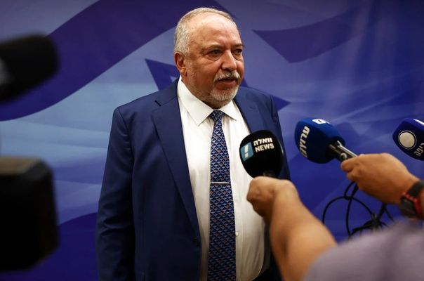 Lieberman: Netanyahu, Gazze’de IŞİD Benzeri Çetelere Silah Veriyor