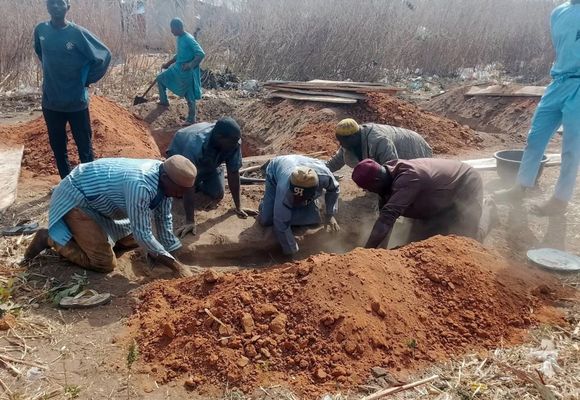Nijerya'da Silahlı Gruplardan Saldırı: 200'e Yakın Can Kaybı