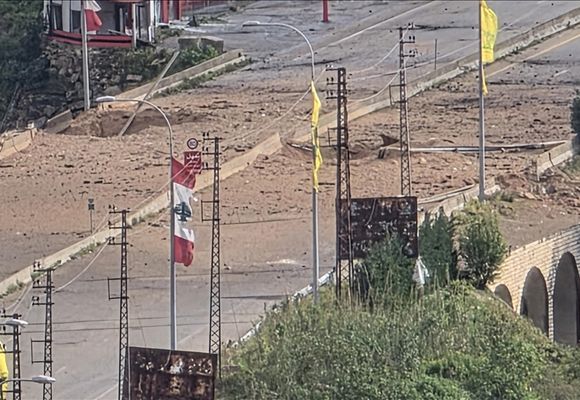 İsrail Lübnan'ın Güneyini İkiye Ayıran Köprüleri Vuruyor