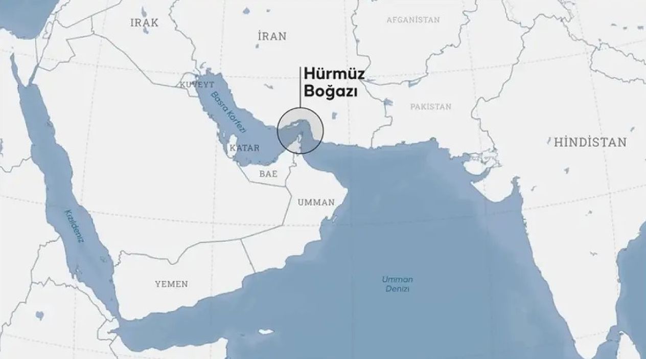 İran, Hürmüz Boğazı'nı Tamamen Açtı