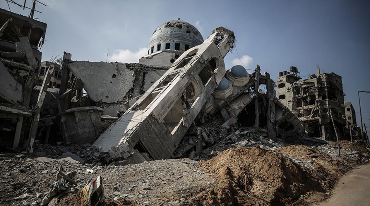 Türkiye'den İDDEF'in Aydınlattığı Büyük Ömer Camii İsrail Tarafından Yıkıldı