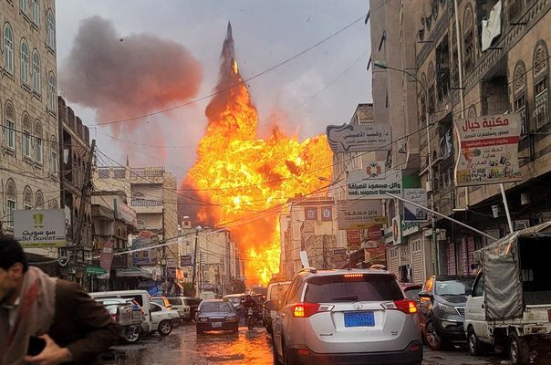 İsrail'den Yemen'deki Husilere Hava Saldırısı: Stratejik Noktalar Vuruldu