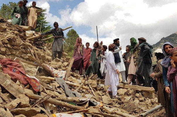 Afganistan'da 6,3 Büyüklüğünde Deprem!