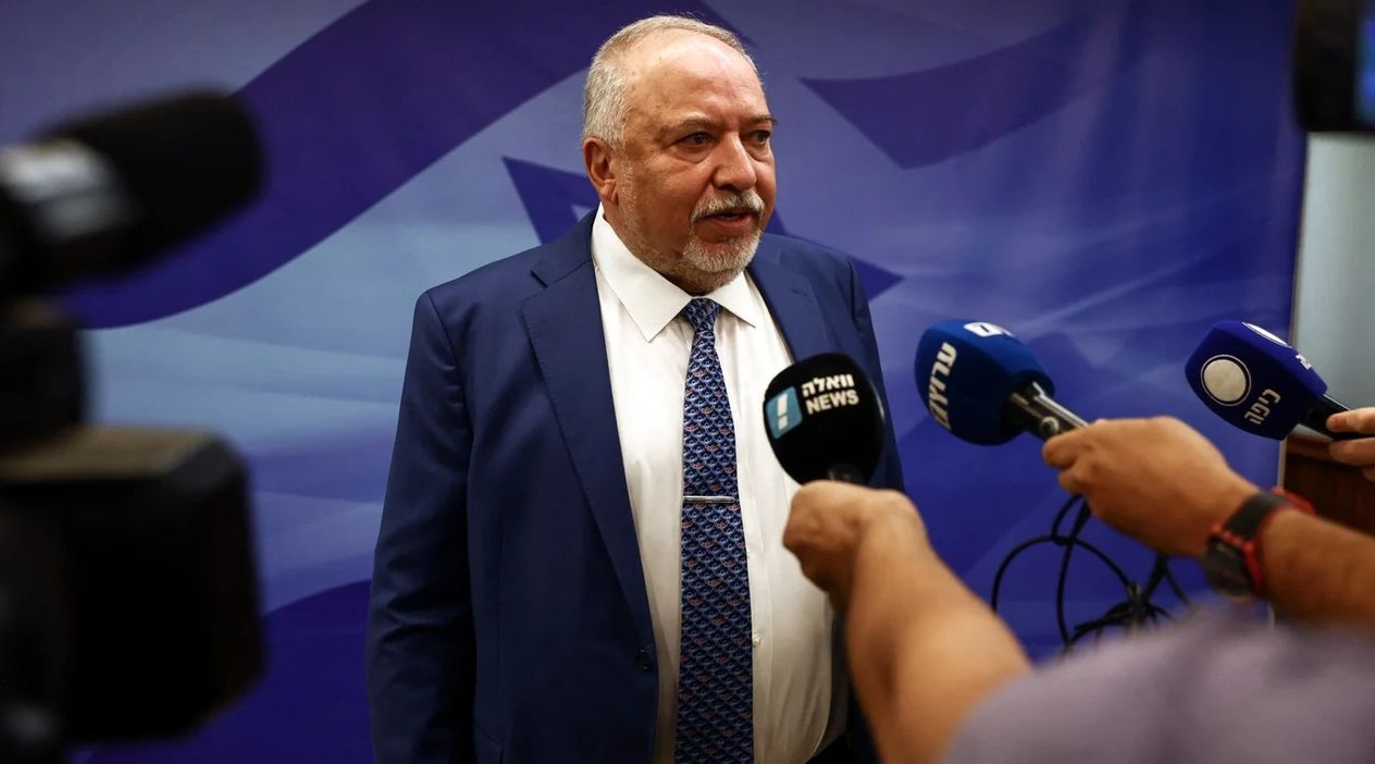 Lieberman: Netanyahu, Gazze’de IŞİD Benzeri Çetelere Silah Veriyor