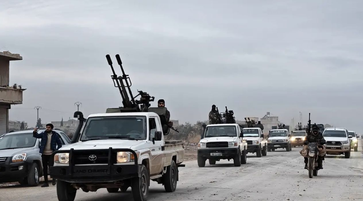 Suriye Ordusu Halep’i Terörden Temizliyor: Deyr Hafir ve Meskene Tamam, Hedef Rakka