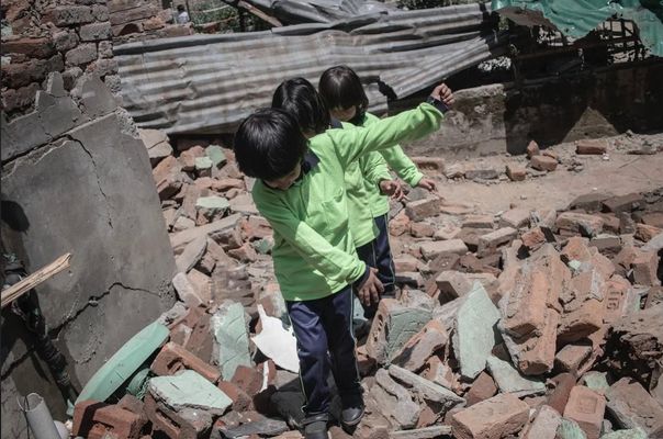 Hindistan, İsrail’in İzinden Gidiyor: Keşmir'de Evleri Yıkmaya Başladı