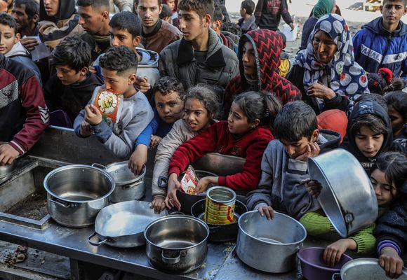 Gazze’de Açlık, Savaş Taktiği Olarak Kullanılıyor