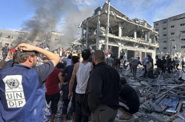 BM ve STK’lardan Tepki: Siyonist İsrail İnsani Yardımı Savaş Stratejisine Dönüştürdü