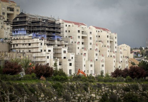 İsrail'den Batı Şeria'da Yeni İşgal Girişimi: 1.000 Yerleşim Birimine Onay Çıktı