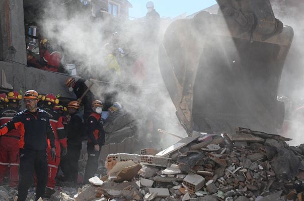 Gazze Sınırında Bekleyen AFAD Hâlâ Giremiyor: İsrail Ateşkesi “Rehine” Gerekçesiyle Bozdu