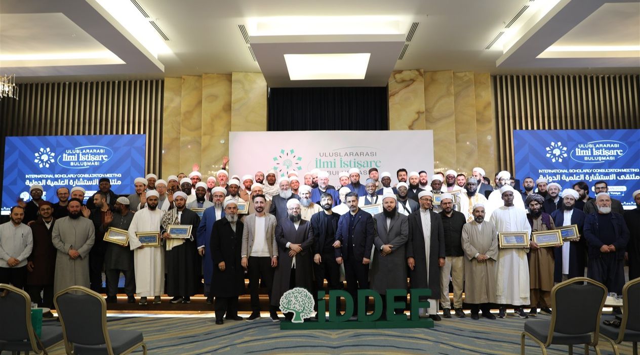 İDDEF'ten Uluslararası Eğitim Vizyonu: 30 Ülkeden İslam Âlimleri İstanbul'da Buluştu